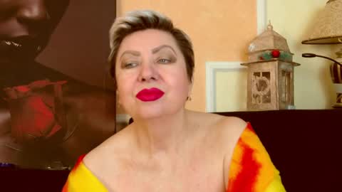 LADY POSH online show from April 17, 12:57 am