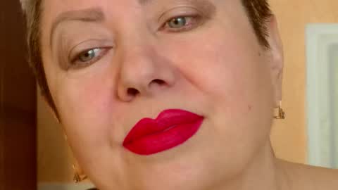 LADY POSH online show from February 5, 9:34 am