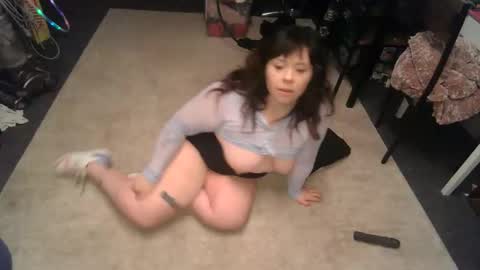 posionedxpeach online show from February 3, 6:22 am