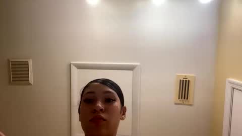 pr3ttynperla online show from September 27, 1:13 am