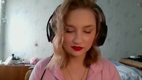 pr_in_cess_ online show from April 8, 1:35 pm