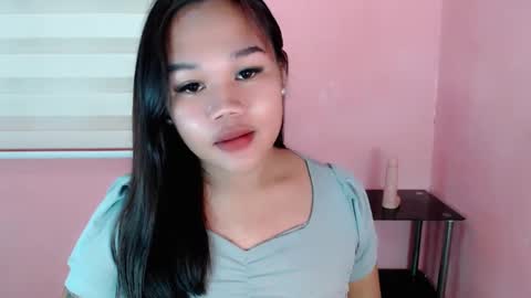 Snapshot of precious_ariah chatting on March 6, 5:24 am Just PRECIOUS  online show from March 6, 5:24 am