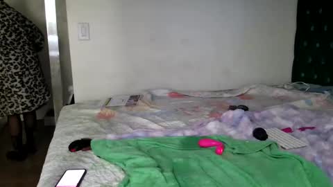 Yasmine pretty online show from February 19, 10:31 pm