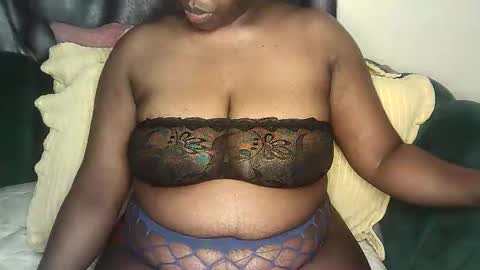 chichi online show from October 15, 11:57 am