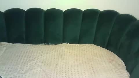 chichi online show from October 27, 11:10 pm