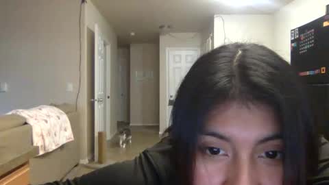 pretty_girl828687 online show from December 1, 11:51 pm