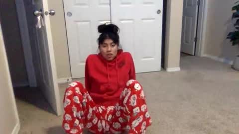 pretty_girl828687 online show from December 15, 5:01 am