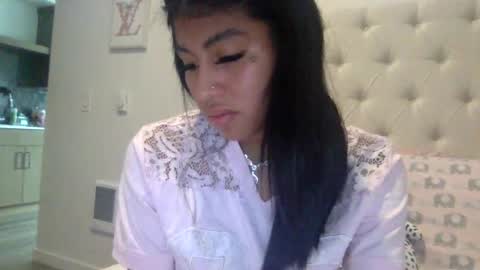 pretty_girl828687 online show from March 5, 7:42 pm