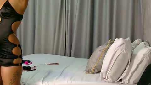 pretty_josey online show from March 31, 4:23 am