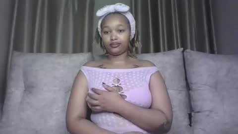 Tracy online show from October 31, 2:46 am