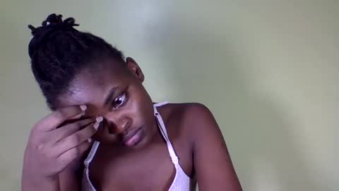 pretty_miya online show from January 3, 5:20 pm