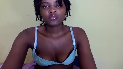 pretty_miya online show from December 16, 7:10 pm