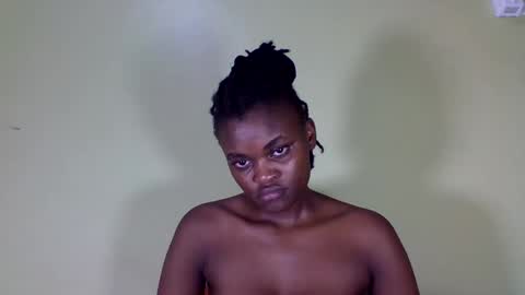 pretty_miya online show from December 23, 5:32 pm