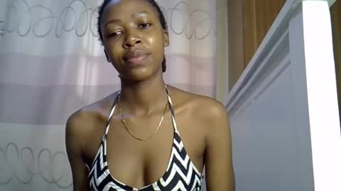 pretty_petite24 online show from January 8, 5:16 am