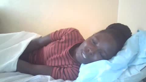 pretty_petite_ebony online show from February 15, 8:33 am