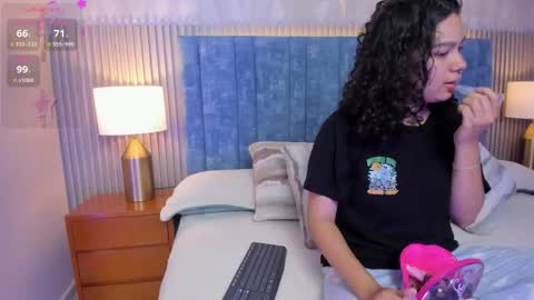 Daisy Flower online show from November 11, 2:07 am