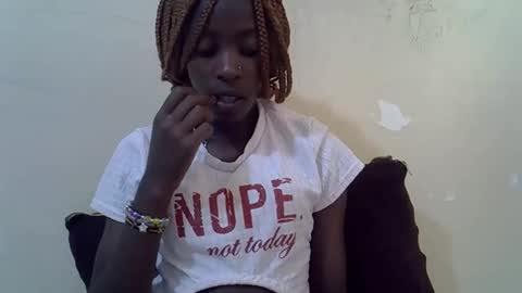 Vee online show from March 9, 6:38 am