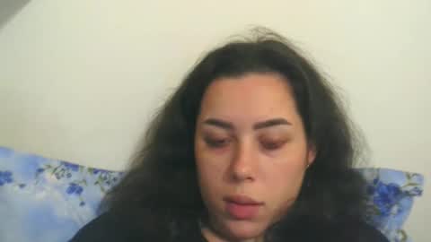 prettyjulliette online show from January 9, 7:51 pm