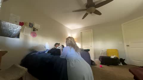 Snapshot of prettylittlegoddess chatting on October 24, 2:02 pm prettylittlegoddess online show from October 24, 2:02 pm