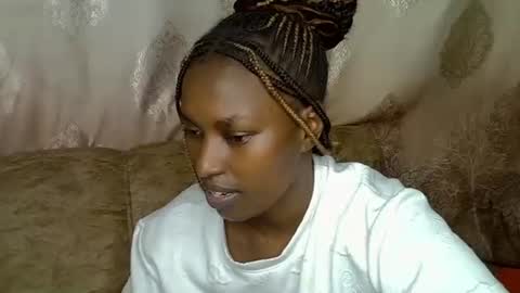 prettyshasha_ online show from October 14, 7:27 pm