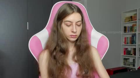 Sophie  next stream will be at Monday  i will wait you guys  online show from October 13, 6:38 am