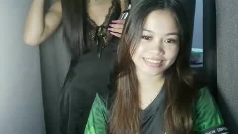 prettyyy_lovelyyy online show from March 27, 10:38 am