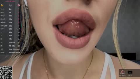 Amelia online show from December 20, 7:07 pm