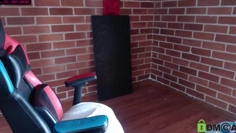 Leia online show from October 25, 8:37 pm