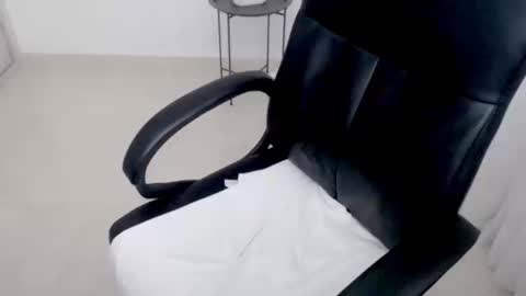 valery dollx online show from March 6, 1:55 am