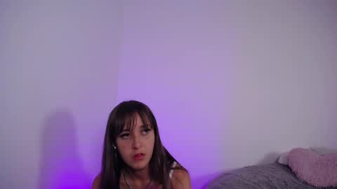 Emily online show from November 27, 9:28 pm