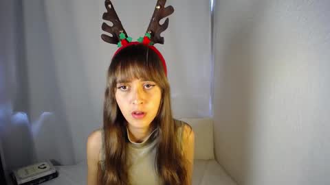 Emily online show from December 30, 4:18 pm