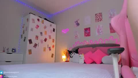 Kristy online show from October 26, 6:31 am