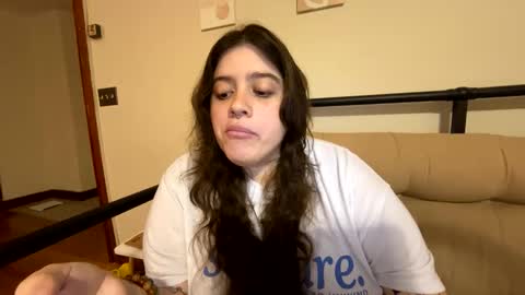 princessviccxo online show from February 23, 12:33 am