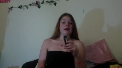 princesssnowflk84 online show from June 5, 6:36 pm
