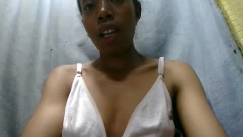 prisca880319 online show from May 6, 4:16 am