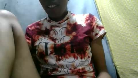 prisca880319 online show from April 19, 10:59 am