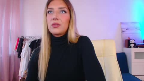 Nansy online show from May 3, 6:39 am