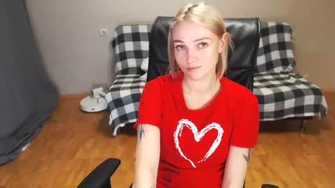 Polly online show from January 17, 2:28 pm