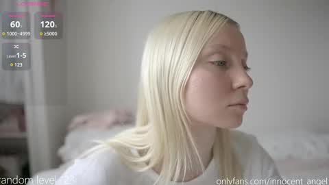 Snapshot of pureangeldolores chatting on January 17, 12:10 pm i dont do shows for free. watching here silently and waiting for me to start showing you something for free is useless online show from January 17, 12:10 pm