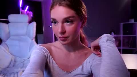 Sasha  wait you here 6 of November. will celebrate my B- day online show from March 7, 2:02 pm