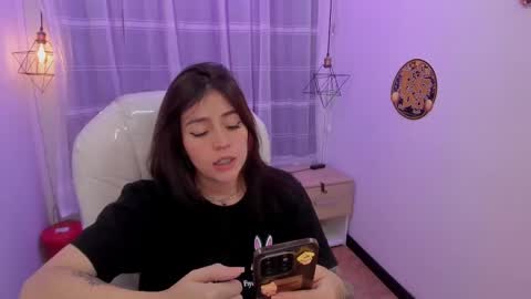 Anna  online show from March 3, 9:45 pm