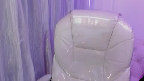 Anna  online show from March 7, 8:33 pm