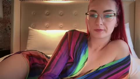 PurpleRainn69  Dina online show from February 24, 9:31 pm