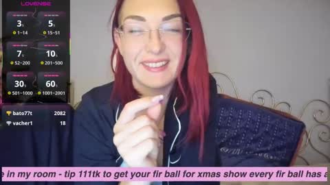 PurpleRainn69  Dina online show from December 14, 9:09 pm
