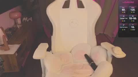 pwzx online show from November 19, 4:51 pm