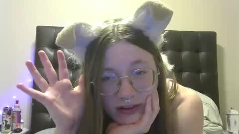 Queen Indra online show from December 2, 12:56 am