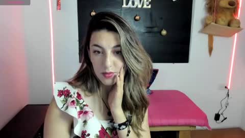 queen_natttyy online show from December 24, 4:33 am