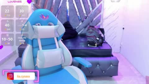   online show from September 27, 12:01 pm