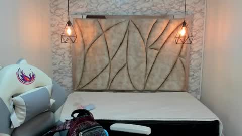   online show from February 16, 12:54 pm