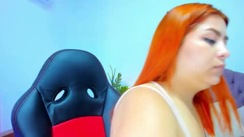 Queen online show from November 17, 5:24 pm